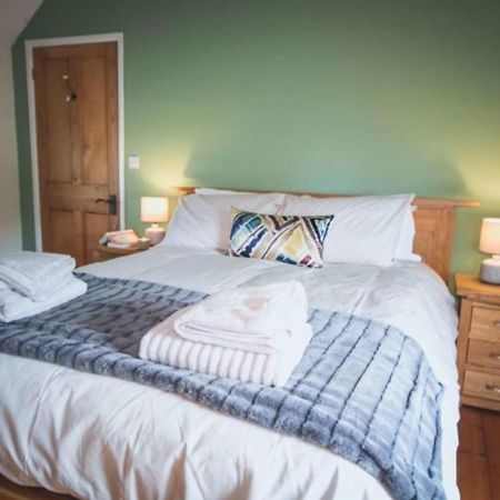 Min Y Don, Stone Cottage By The Edge Of The Sea, Llangrannog ภายนอก รูปภาพ